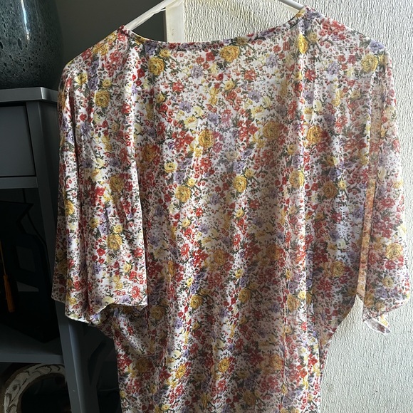 Multi-colored top size L - Picture 4 of 6